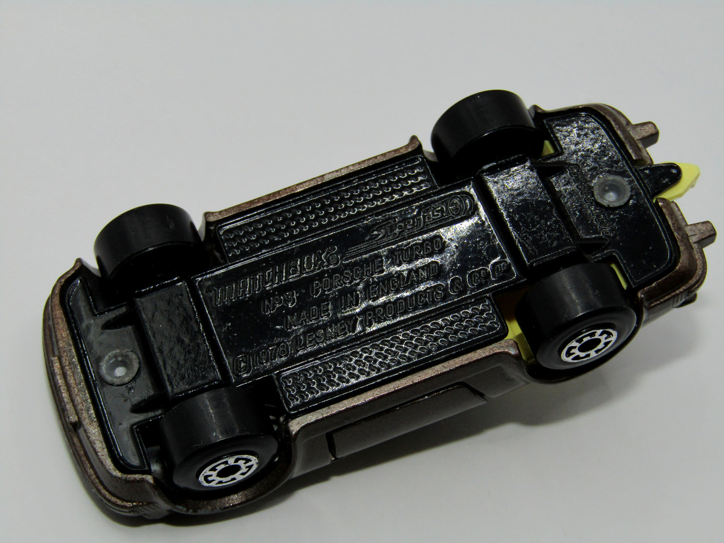 Matchbox Superfast 3C Porsche Turbo Brown, Yellow Interior