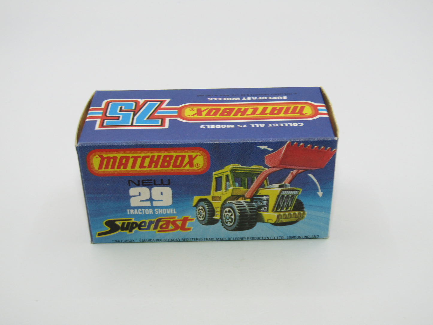 Matchbox Superfast No 29C Tractor Shovel MAROON Shovel PALE YELLOW Base