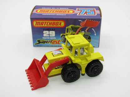 Matchbox Superfast No 29C Tractor Shovel BLACK Wheel Hubs