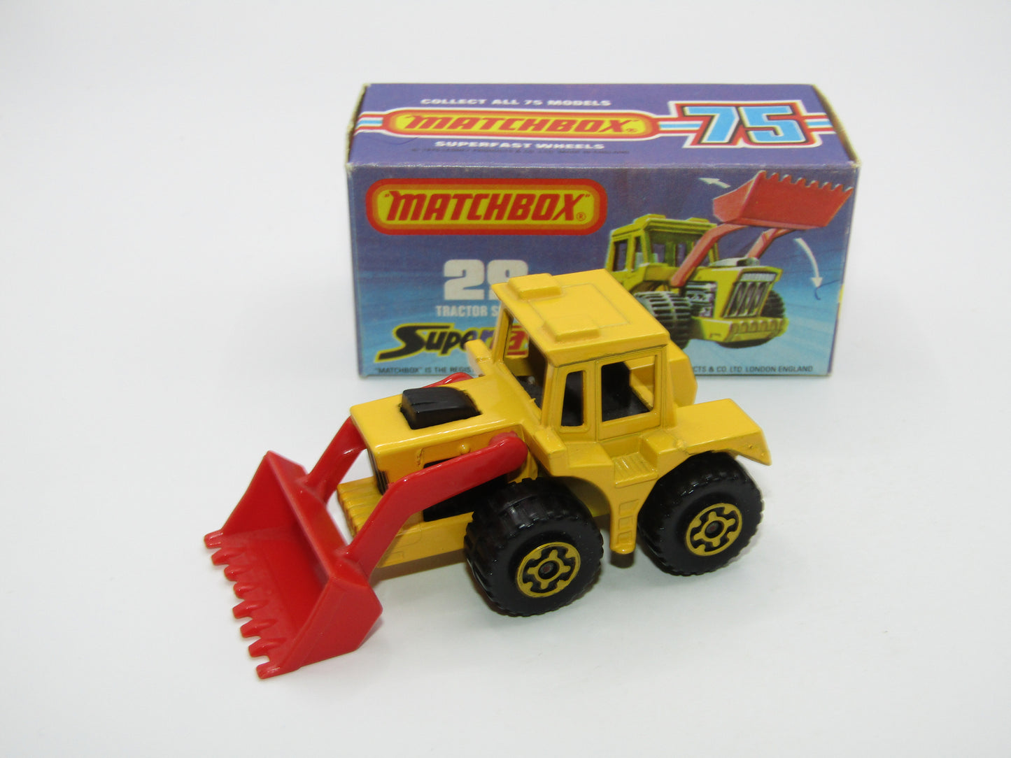 Matchbox Superfast No 29C Tractor Shovel YELLOW Hubs Yellow Base