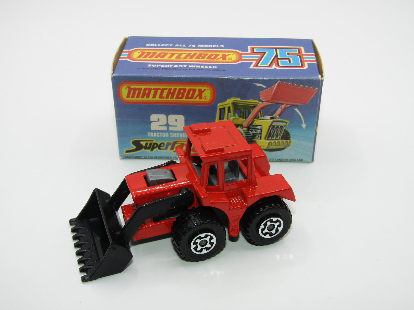 Matchbox Superfast No 29C Tractor Shovel Red, Black Shovel