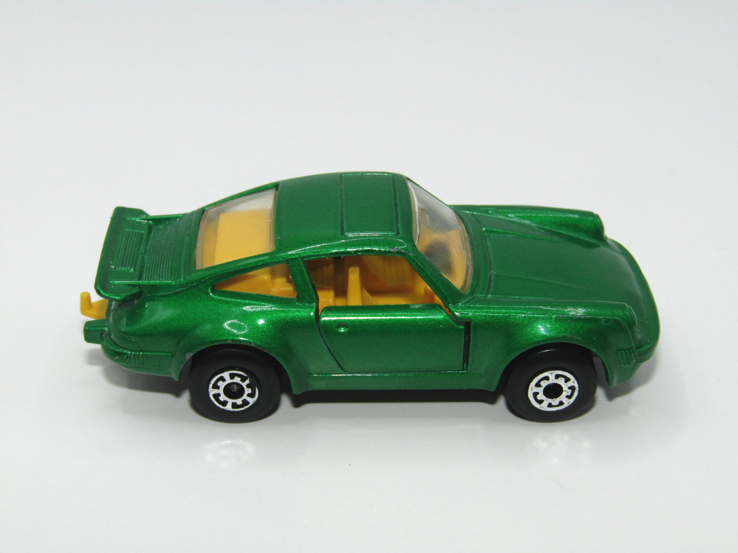 Matchbox Superfast 3C Porsche Turbo Green Grey Brown Base