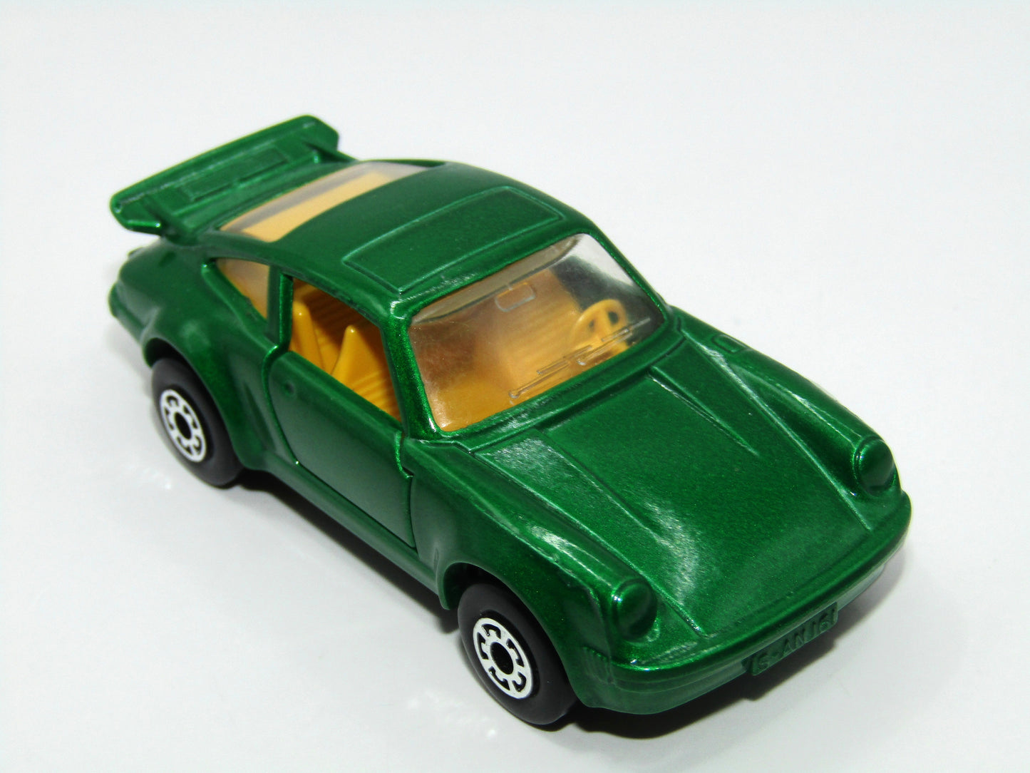 Matchbox Superfast 3C Porsche Turbo Darker Green, Grey-Brown Base