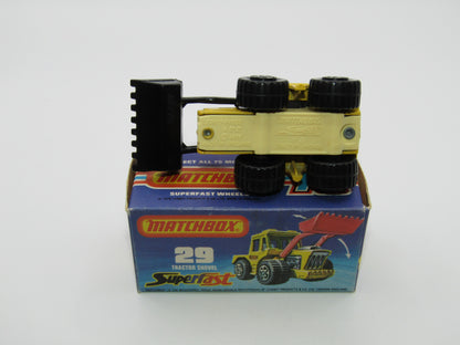 Matchbox Superfast No 29C Tractor Shovel Black Shovel PALE YELLOW Base