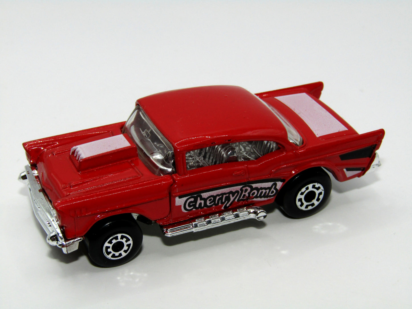Matchbox Superfast 4D '57 Chevy Red, Unpainted Base