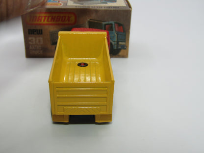 Matchbox Superfast No 30D Articulated Truck RED YELLOW GRILLE International