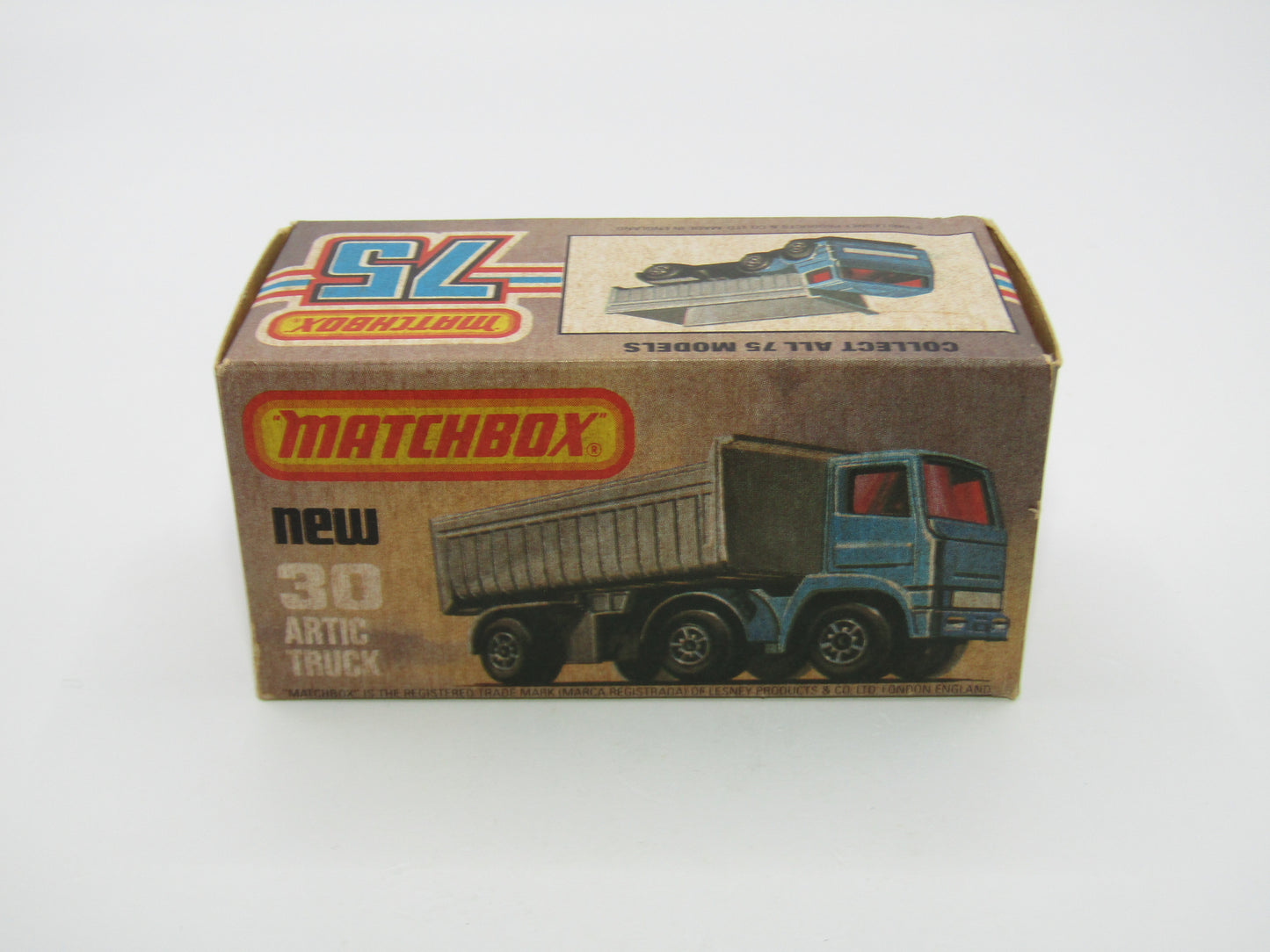 Matchbox Superfast No 30D Articulated Truck RED YELLOW GRILLE International