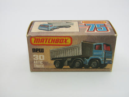 Matchbox Superfast No 30D Articulated Truck RED YELLOW GRILLE International