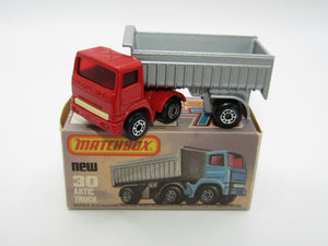 Matchbox Superfast No 30D Articulated Truck RED CREAM GRILLE Silver Dump