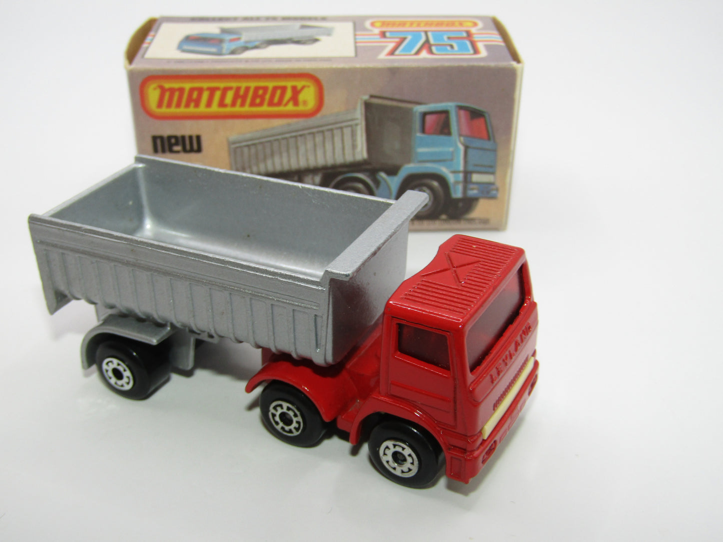 Matchbox Superfast No 30D Articulated Truck RED CREAM GRILLE Silver Dump