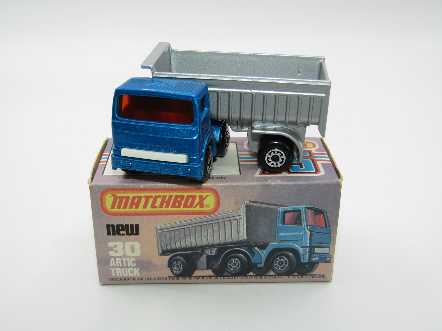 Matchbox Superfast No 30D Articulated Truck NO LEYLAND Cast AMBER Windows