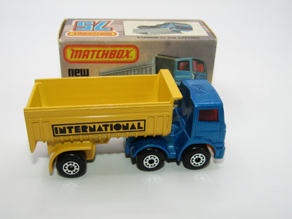 Matchbox Superfast No 30D Articulated Truck Met Blue YELLOW Grille International