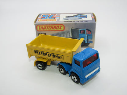 Matchbox Superfast No 30D Articulated Truck Blue White Grille International