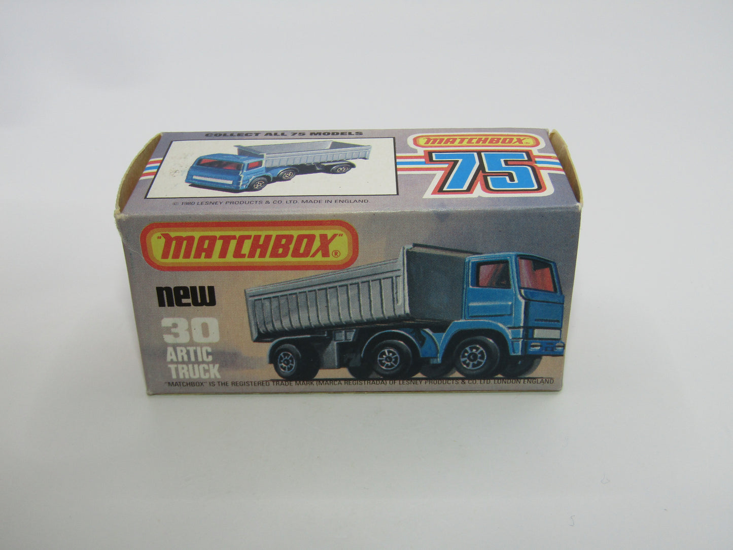 Matchbox Superfast No 30D Articulated Truck Blue White Grille International