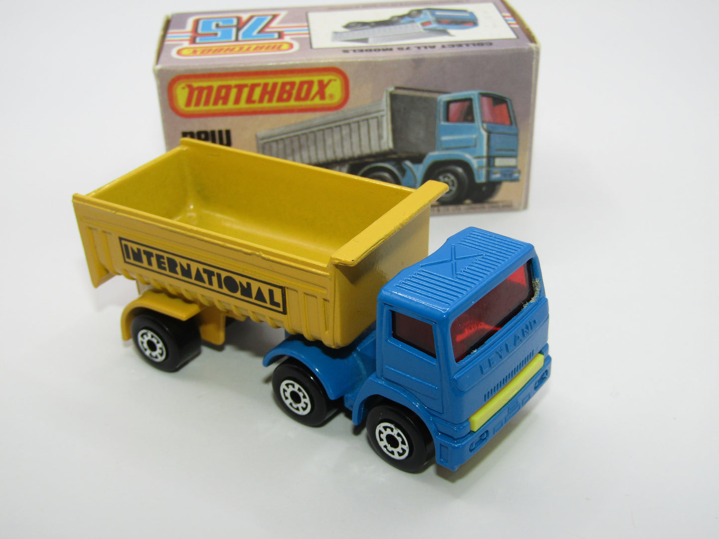 Matchbox Superfast No 30D Articulated Truck Blue Lemon Grille International
