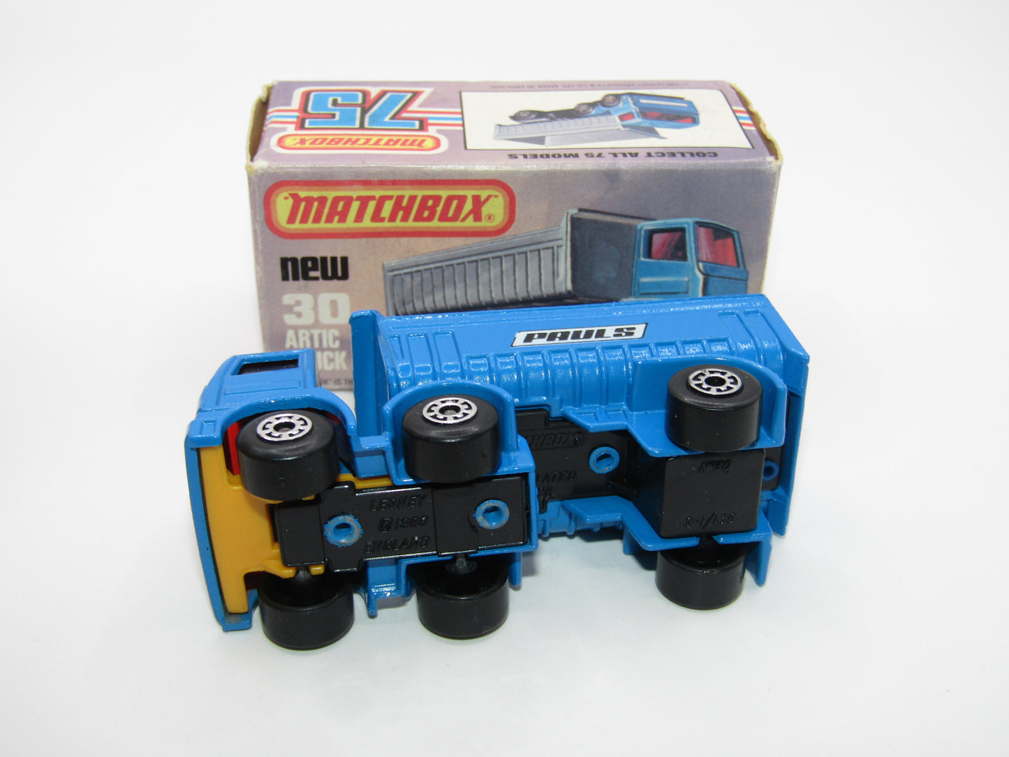 Matchbox Superfast No 30D Articulated Truck PAULS DARK YELLOW Grille