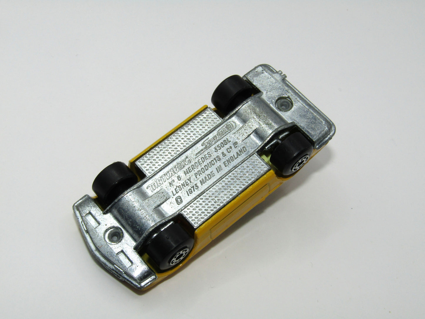 Matchbox Superfast 6B Mercedes 350SL LIGHT Yellow