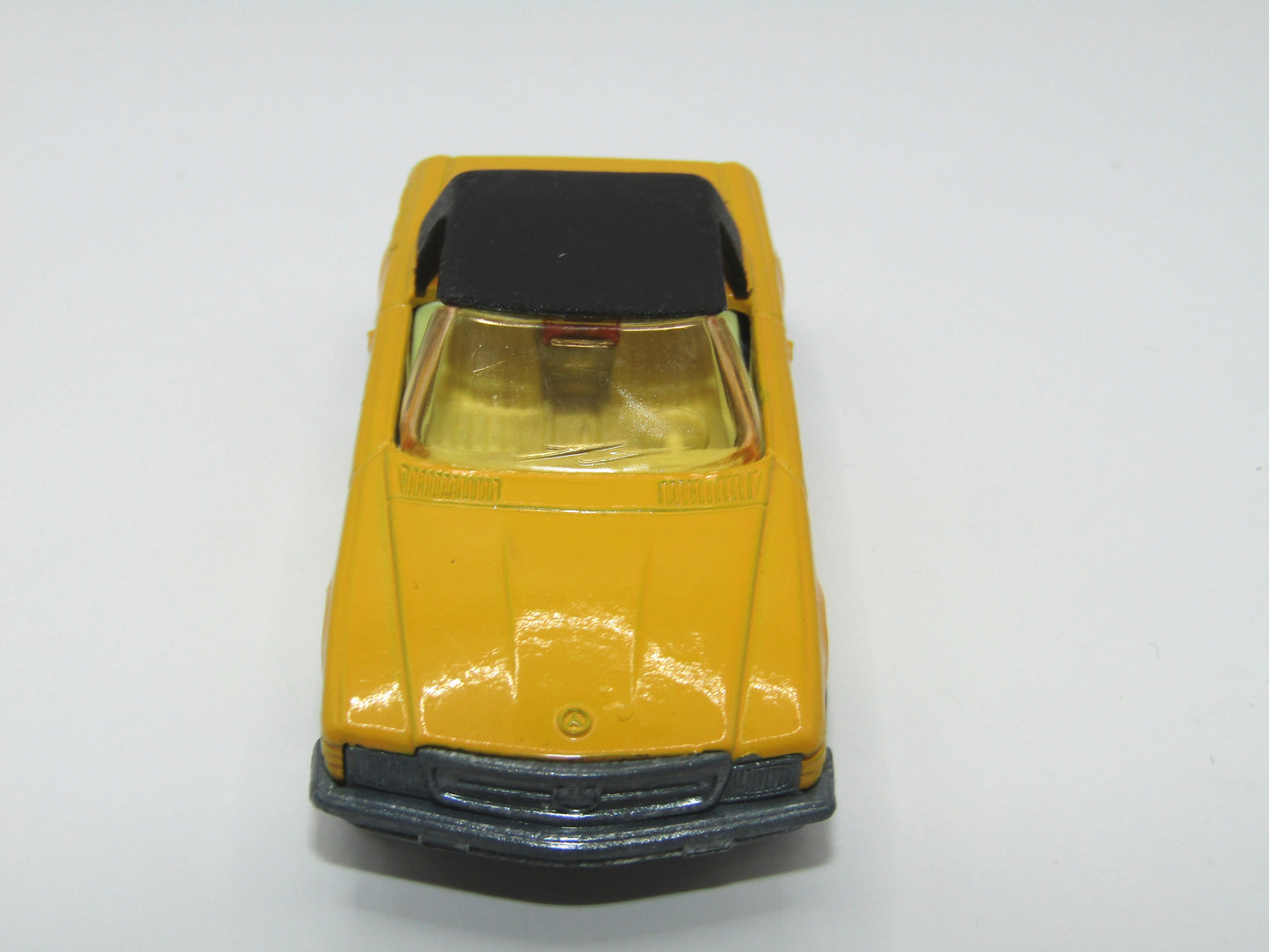 Matchbox Superfast 6B Mercedes 350SL Medium Yellow