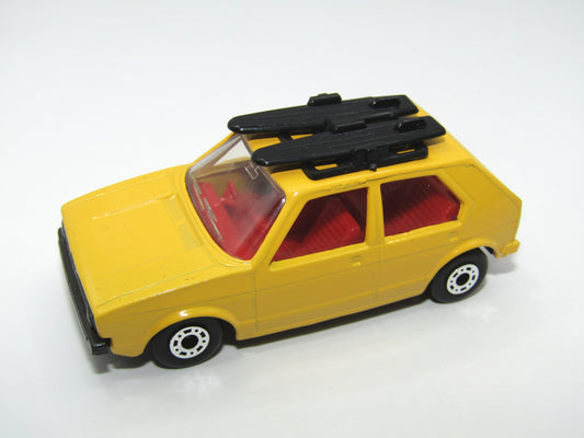 Matchbox Superfast 7C VW Golf Yellow CHARCOAL BROWN Base