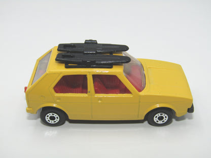 Matchbox Superfast 7C VW Golf Yellow CHARCOAL BROWN Base