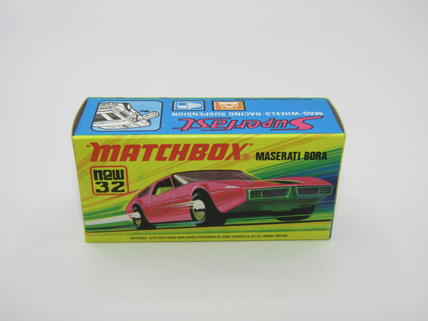 Matchbox Superfast No 32B Maserati Bora DARK Magenta, LIME GREEN Base