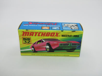 Matchbox Superfast No 32B Maserati Bora DARK Magenta, LIME GREEN Base