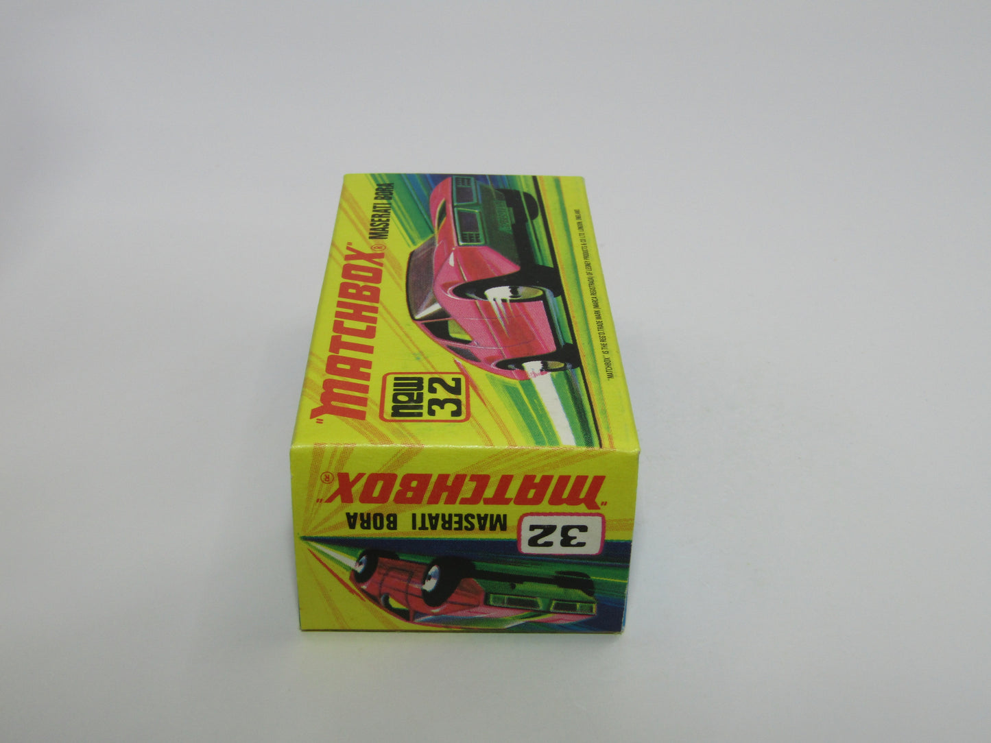 Matchbox Superfast No 32B Maserati Bora DARK Magenta, LIME GREEN Base