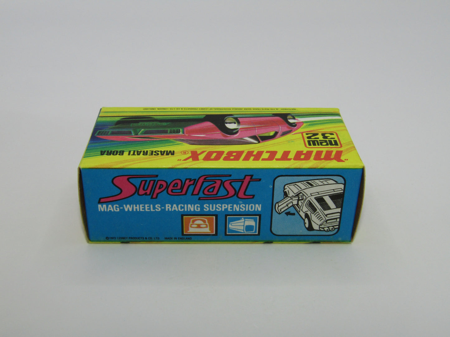 Matchbox Superfast No 32B Maserati Bora DARK Magenta, LIME GREEN Base