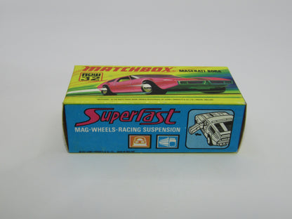 Matchbox Superfast No 32B Maserati Bora DARK Magenta, LIME GREEN Base