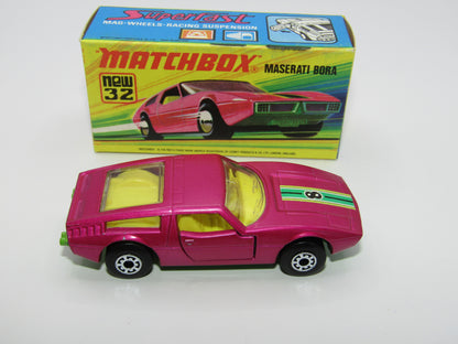Matchbox Superfast No 32B Maserati Bora PURPLE 5 Arch Wheels 8 Label