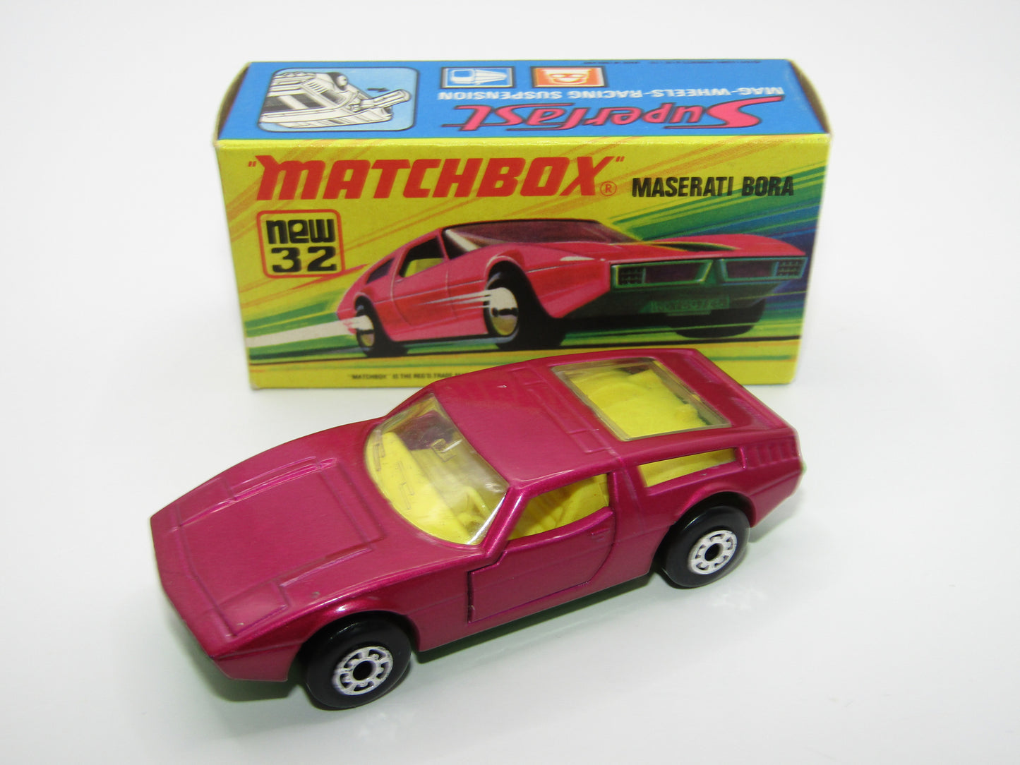 Matchbox Superfast No 32B Maserati Bora Magenta 5 ARCH Wheels No Labels