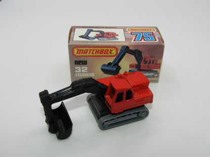 Matchbox Superfast No 32D Atlas Excavator RED Atlas Cast Grey Platform