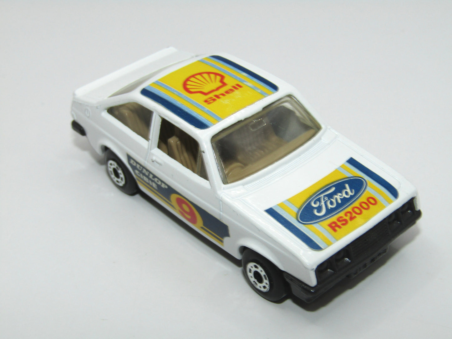 Matchbox Superfast 9C Ford Escort RS2000 GREY-BROWN Base