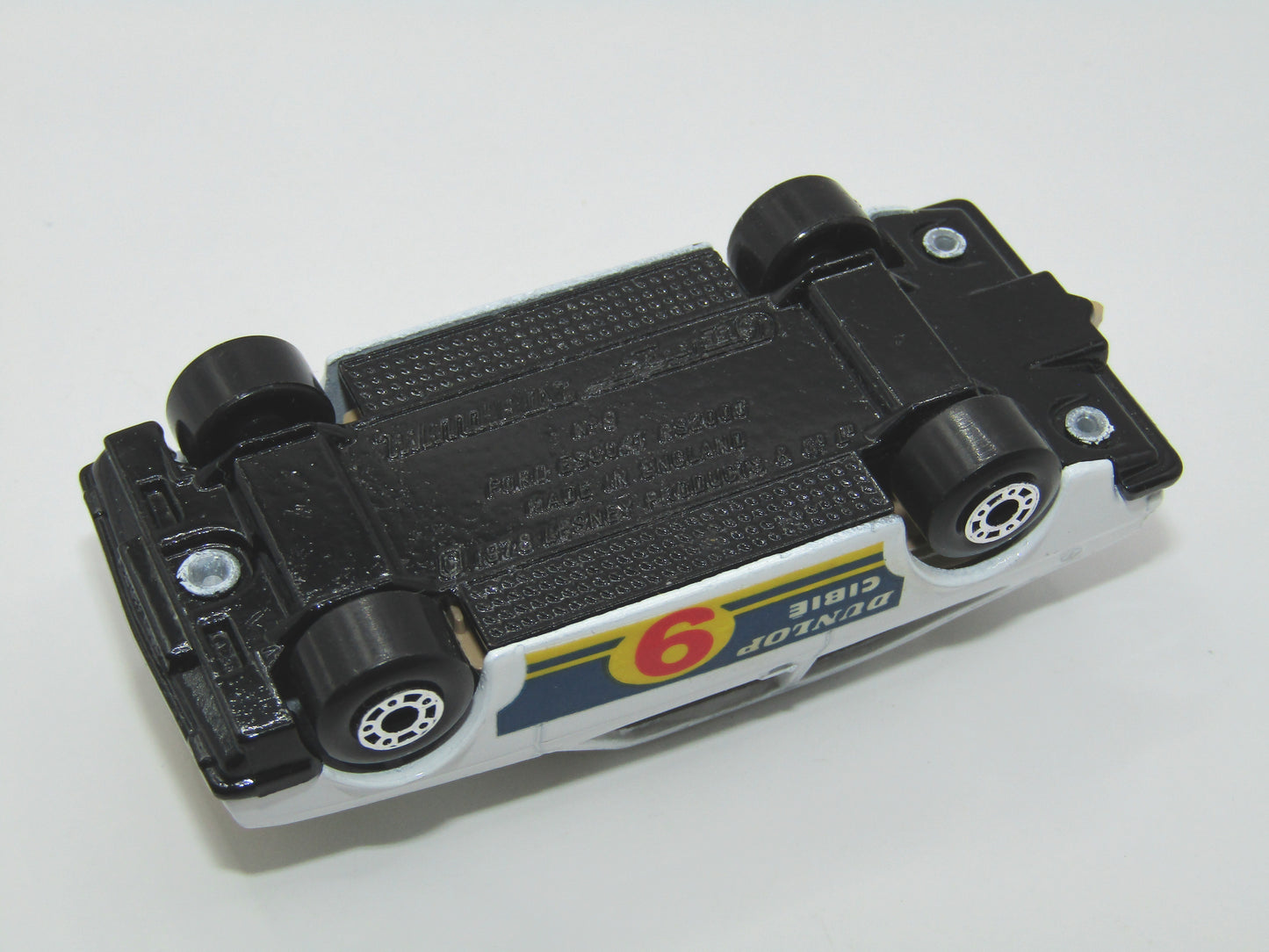 Matchbox Superfast 9C Ford Escort RS2000 Gloss Black Base