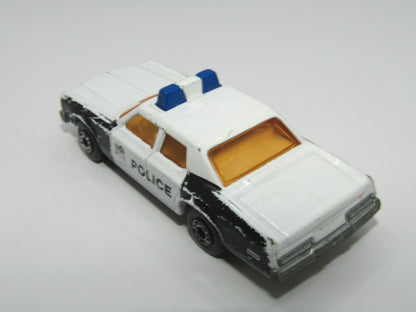 Matchbox Superfast 10C Plymouth Gran Fury SOLID Blue Lights