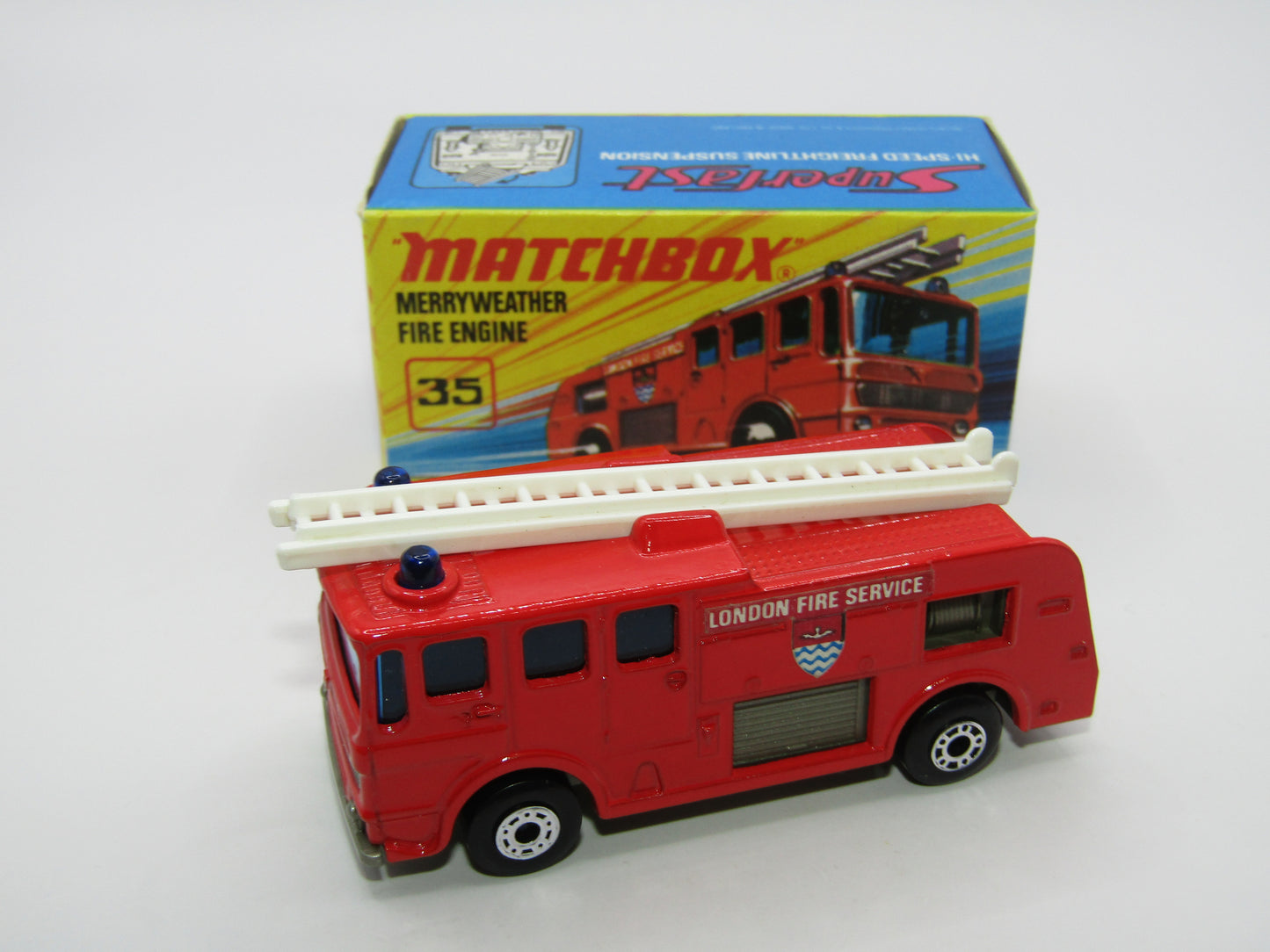 Matchbox Superfast No 35A Merryweather Fire Engine DOT DASH GOLD BASE