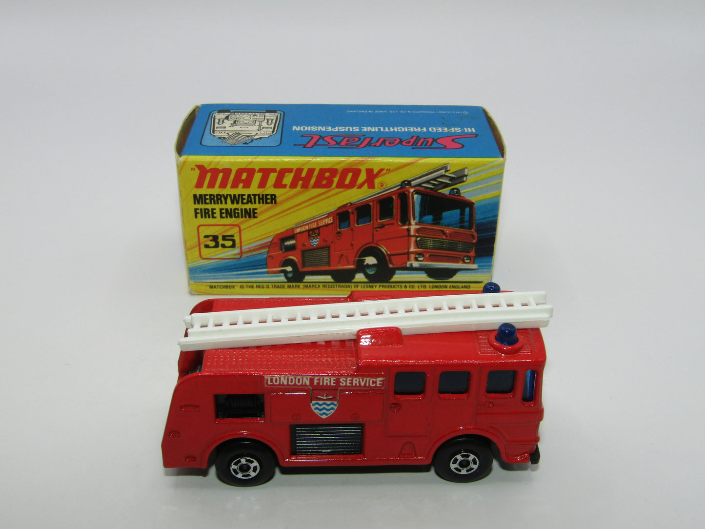Matchbox Superfast No 35A Merryweather Fire Engine BLACK Interior