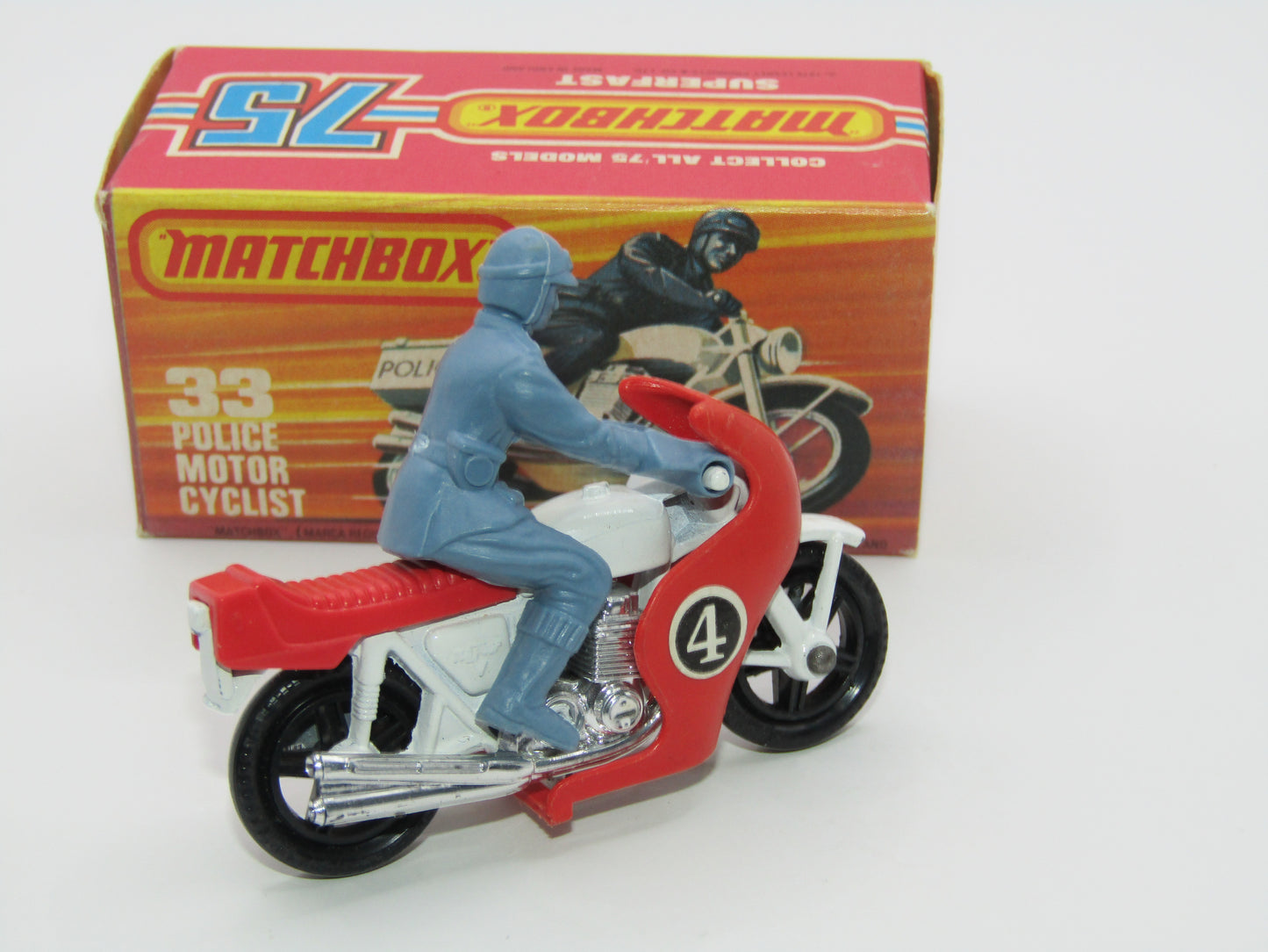 Matchbox Superfast 33C Police Motorcyclist Red Airscreen 4 Label