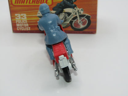Matchbox Superfast 33C Police Motorcyclist Red Airscreen 4 Label