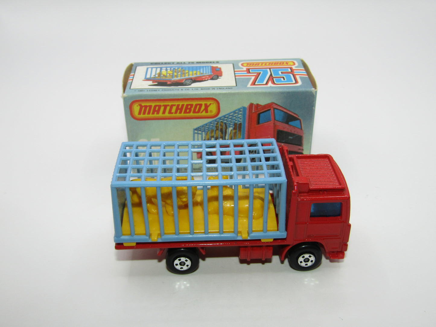 Matchbox Superfast No 35D Zoo Truck RED BASE 5 Spoke Wheels