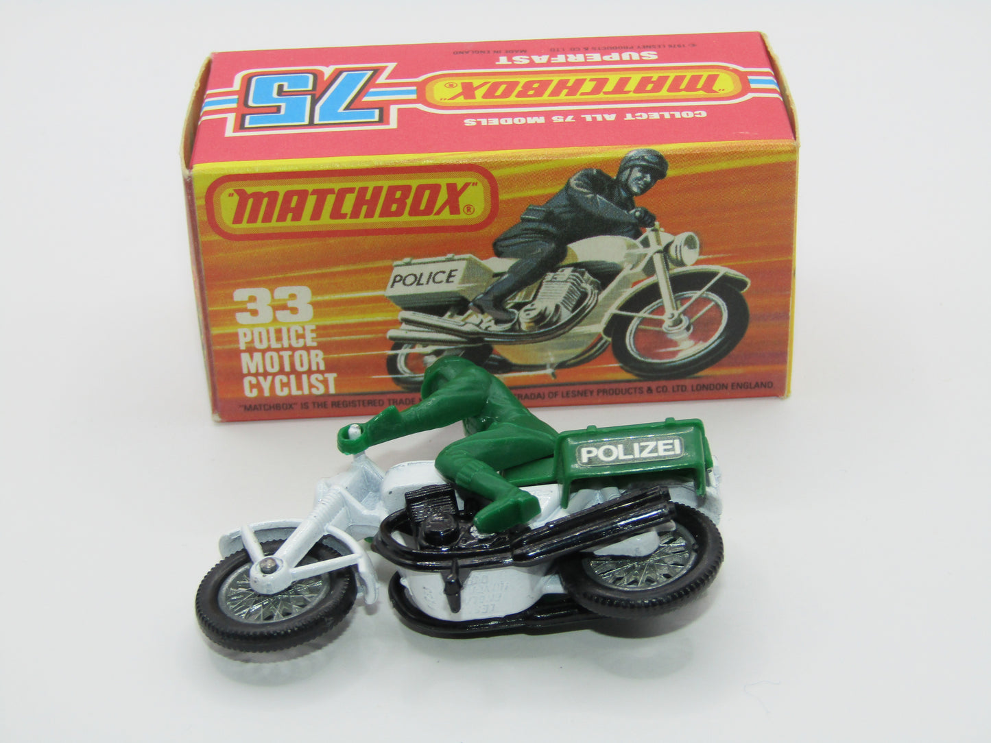 Matchbox Superfast 33C Police Motorcyclist Green Rider Polizei Wire Wheels