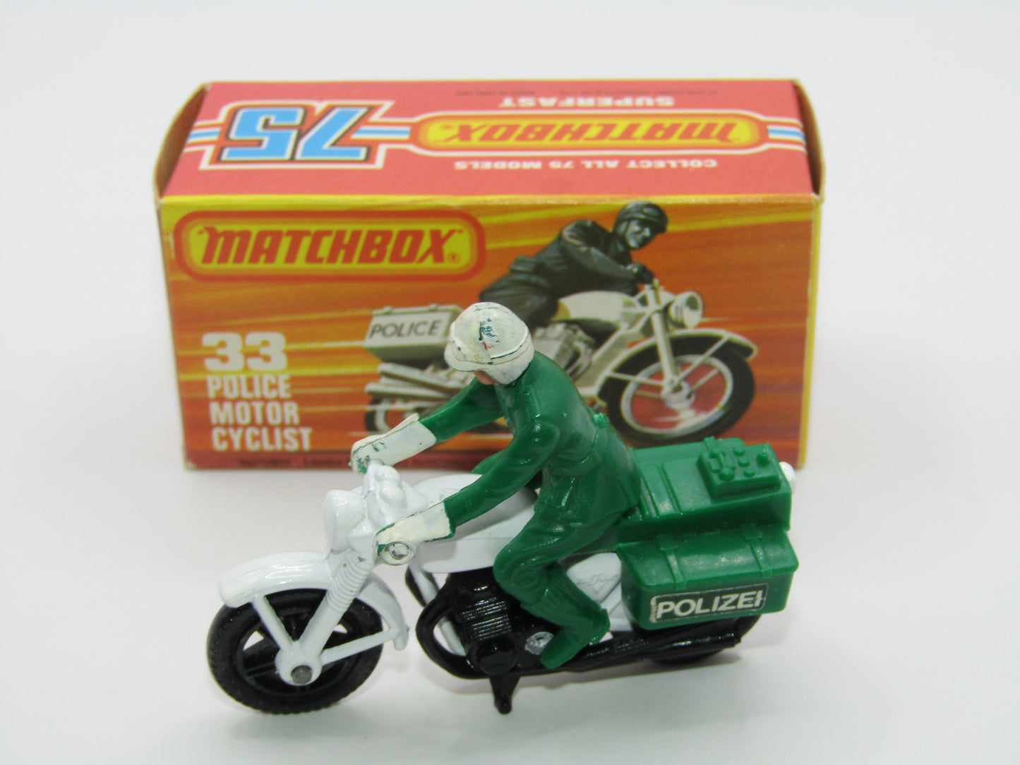 Matchbox Superfast 33C Police Motorcyclist Green Rider Polizei Mag Wheels