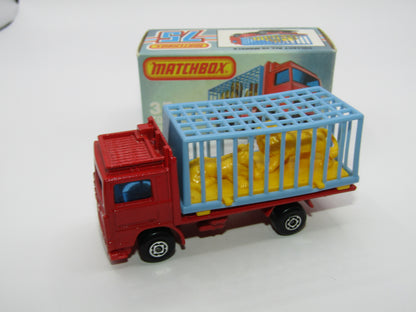 Matchbox Superfast No 35D Zoo Truck RED BASE MALTESE CROSS Wheels