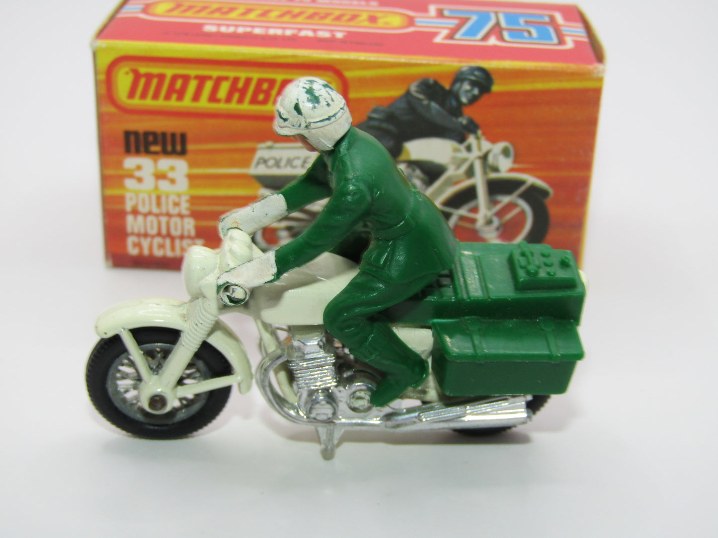 Matchbox Superfast 33C Police Motorcyclist CREAM BODY Polizei Wire Wheels