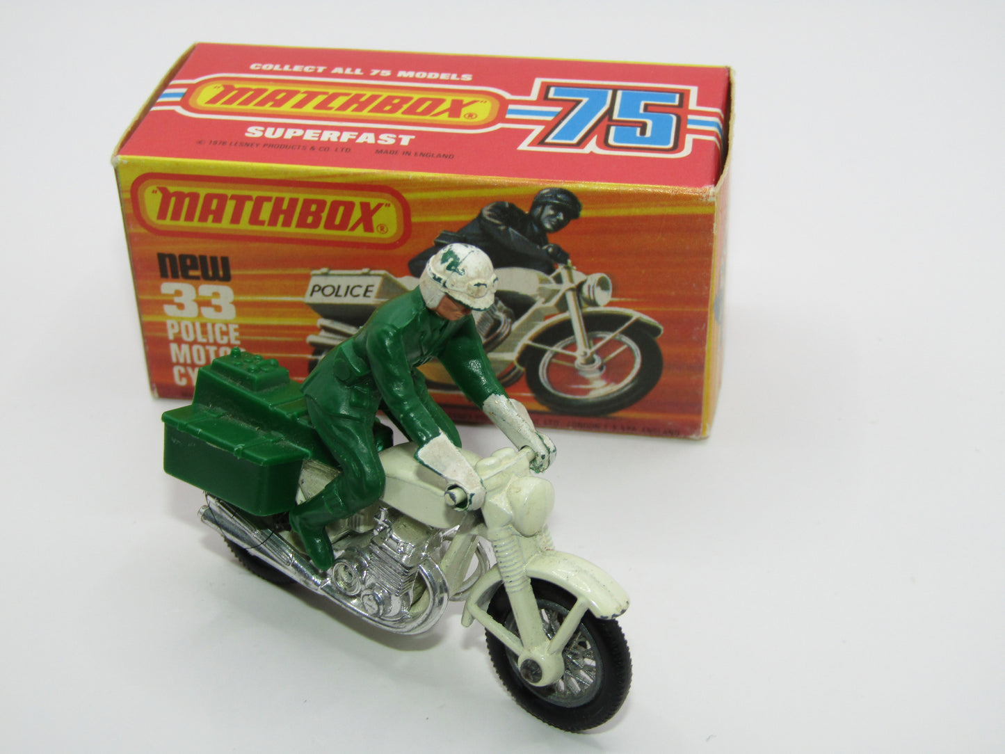 Matchbox Superfast 33C Police Motorcyclist CREAM BODY Polizei Wire Wheels