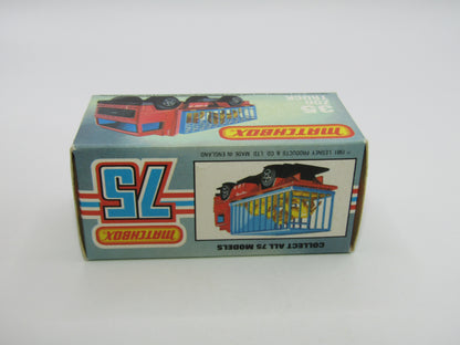 Matchbox Superfast No 35D Zoo Truck RED BASE MALTESE CROSS Wheels