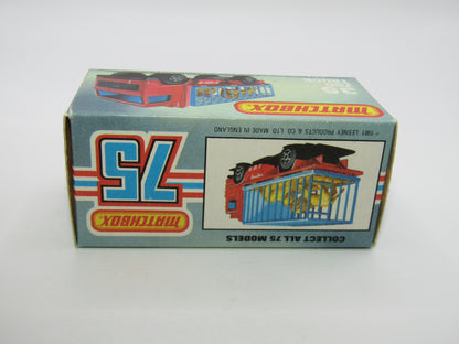 Matchbox Superfast No 35D Zoo Truck SMOKE Windows Blue Cage Yellow Lions