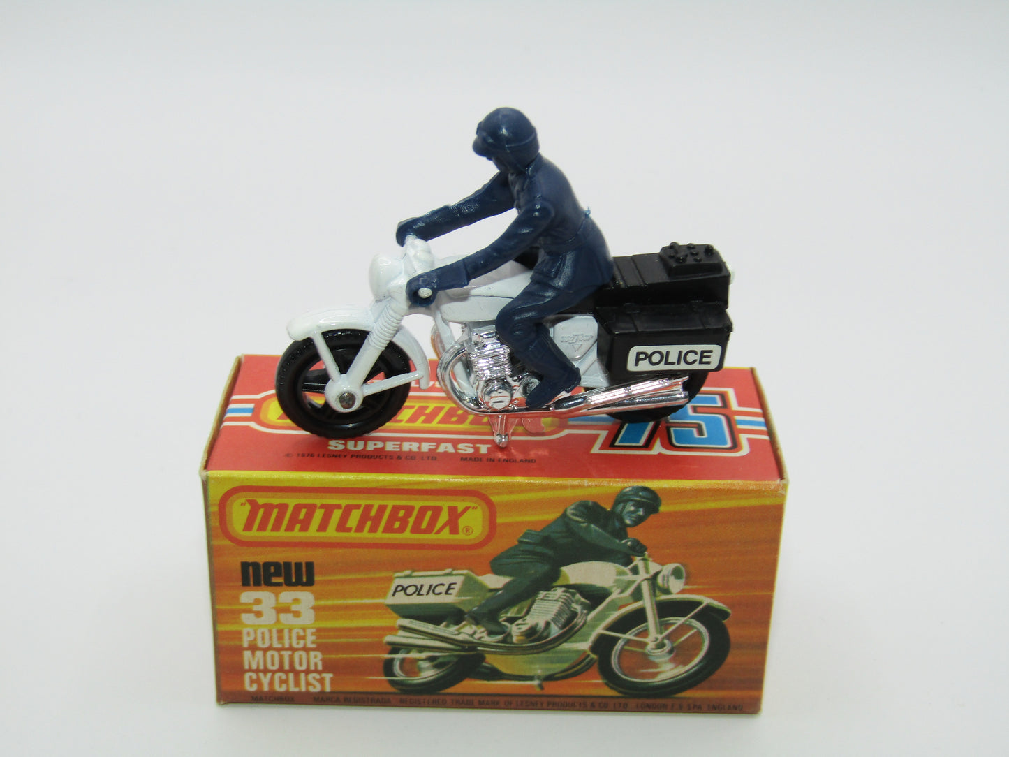 Matchbox Superfast 33C Police Motorcyclist White, Black POLICE Case
