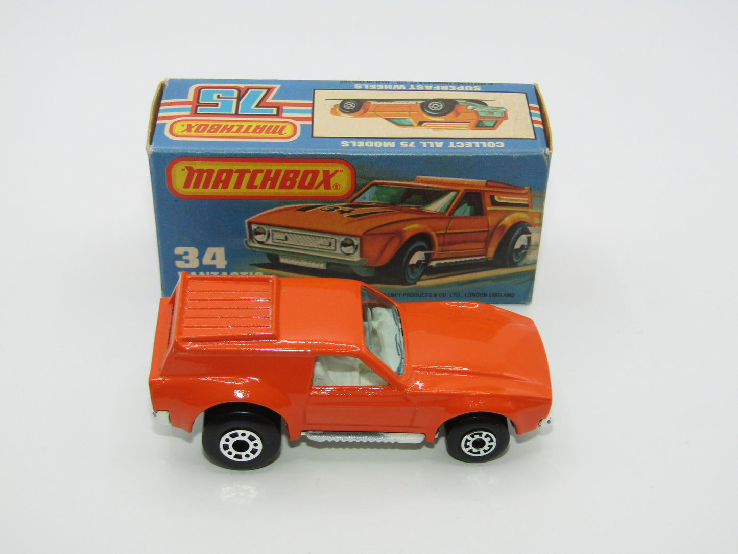 Matchbox Superfast 34B Vantastic NO LABELS & PALE GREEN Windows
