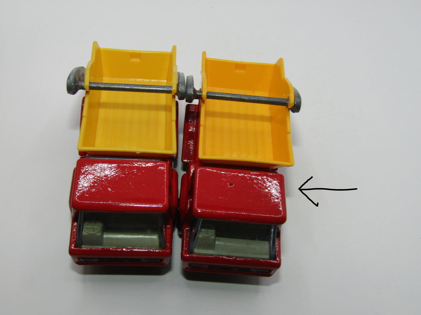 Matchbox Superfast No 37C Skip Truck DARK Red BLUE TINTED Windows